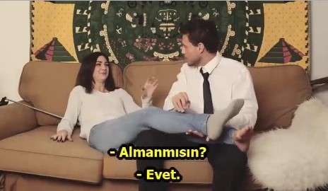 Oğlum porno izlemesin diye Önümü açıyorum bana bakarak çekiyor